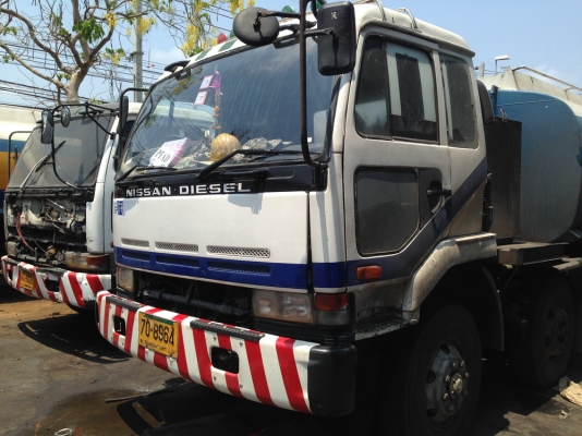 หัวเก๋ง NIssan Diesel UD บิ๊กทั่ม หัวสามใบปัด