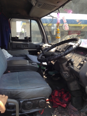 หัวเก๋ง NIssan Diesel UD บิ๊กทั่ม หัวสามใบปัด