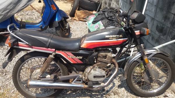 wing125สีดำ มีทะเบียนแต่ขาดต่อหลายปี