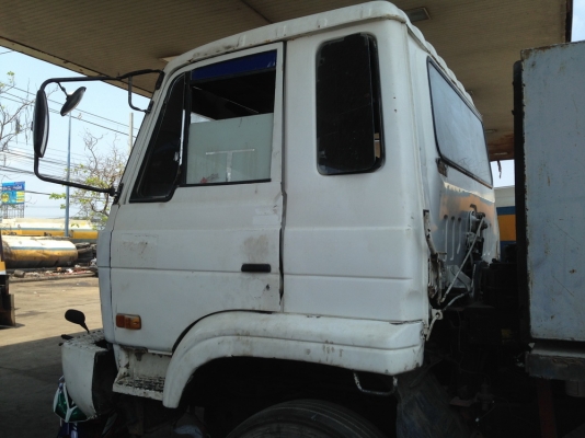 หัวเก๋ง NIssan Diesel UD หัวสามใบปัด