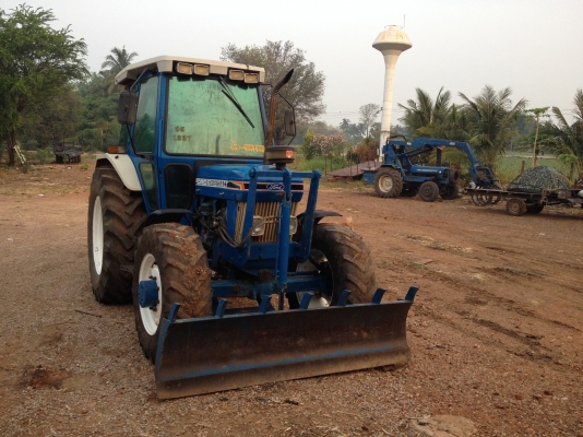 ขายด่วน รถไถตู้ FORD 6610 สองเพลา