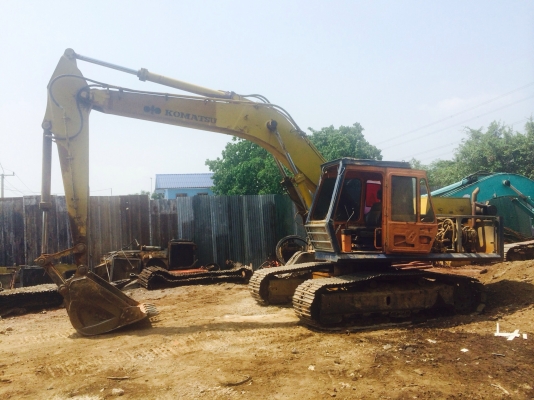 ขายด่วนkomatsu PC200-2 สภาพพร้อมใช้งาน ปั๊มรุ่น5 เครื่อง6HH