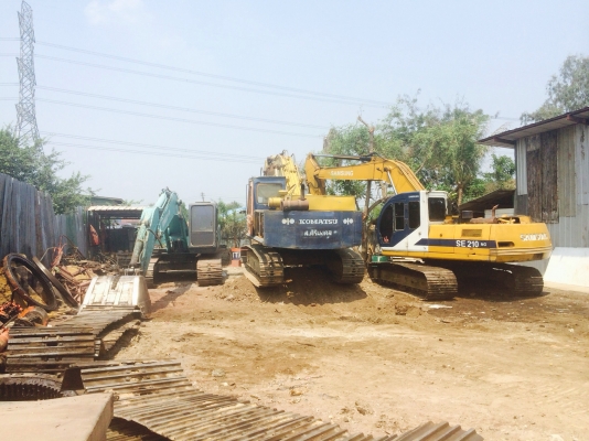 ขายด่วนkomatsu PC200-2 สภาพพร้อมใช้งาน ปั๊มรุ่น5 เครื่อง6HH