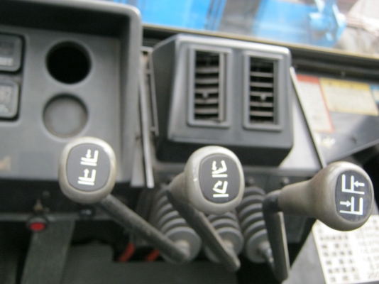 รถ Forkift นำเข้าจากญี่ปุ่นซื้อสดและไฟแนนท์