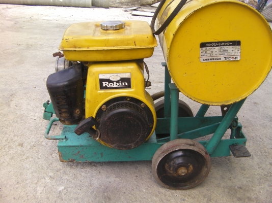 ขายเครื่องตัดคอนกรีดเก่านอกพร้อมใช้ราคา9,500บาท