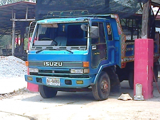 หกล้อดั้ม..อีซูซุ.175แรง สภาพใช้งานได้.กะจกแตก ยางไม่ดี6เส้น ราคาถูกมากๆๆ 630,000.บ"เอาใช้ไม่ผิดหวัง" หกล้อดั้ม..อีซูซุ.175แรง สภาพใช้งานได้.กะจกแตก ยางไม่ดี6เส้น ราคาถูกมากๆๆ 630,000.บ"เอาใช้ไม่ผิดหวัง"