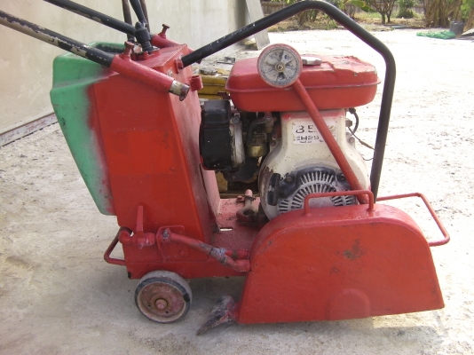 เครื่องตัดคอนกรีด มิกค์ซ่า พร้อมใช้ราคา15,000บาท