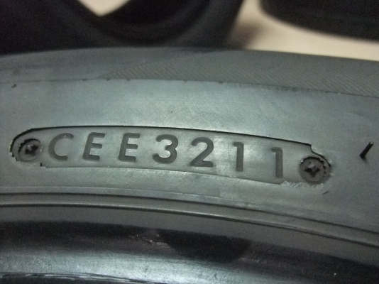 ยาง bridgestone 195/60/15 ปี 11 ยาง bridgestone 195/60/15 ปี 11