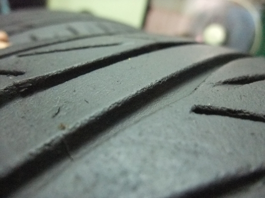 ยาง bridgestone 195/60/15 ปี 11 ยาง bridgestone 195/60/15 ปี 11