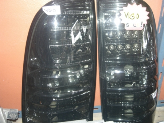 โครมไฟหน้าโปคเจคเตอร์ วีโก้ ถูกสุดๆ4500 บาท