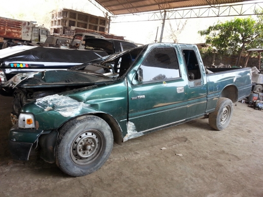 ขายซากรถมังกรปี92มีทะเบียนพร้อมชุดโอนครับ 47000