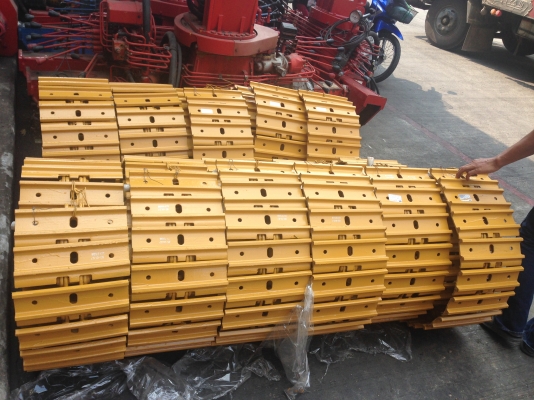 ขายอะไหล่แบ็คโฮ แทรคเตอร์ นำเข้าเองจากต่างประเทศ