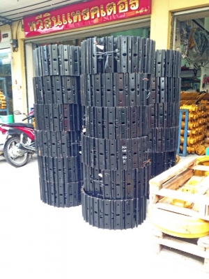 ขายอะไหล่แบ็คโฮ แทรคเตอร์ นำเข้าเองจากต่างประเทศ