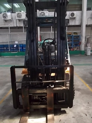 รถฟอร์คลิฟต์ 2.5 ตัน Toyota 42-7FG25 #107FG25-22933 ปี2004 เสาสูง 4.7 เมตร (แก๊ส LPG)