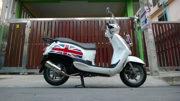 SYM Fiddle II สวยๆ VESPA ราคาประหยัด ของแต่งเต็ม ถูกๆ .ลดได้เยอะ SYM Fiddle II สวยๆ VESPA ราคาประหยัด ของแต่งเต็ม ถูกๆ .ลดได้เยอะ