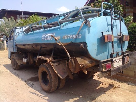 หกล้อ อีซูซุNKR110แรง เดิมเป็นรถส้วม"เอาไปทำเป็นรถบรรทุกน้ำ ทะเบียนพร้อมโอน หกล้อ อีซูซุNKR110แรง เดิมเป็นรถส้วม"เอาไปทำเป็นรถบรรทุกน้ำ ทะเบียนพร้อมโอน