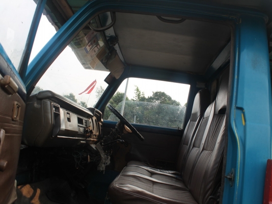 ไดน่า BU 20 เครื่องดีแซสซืสวย รถขับขี่ดีมาก เอกสารชุดโอนครบ