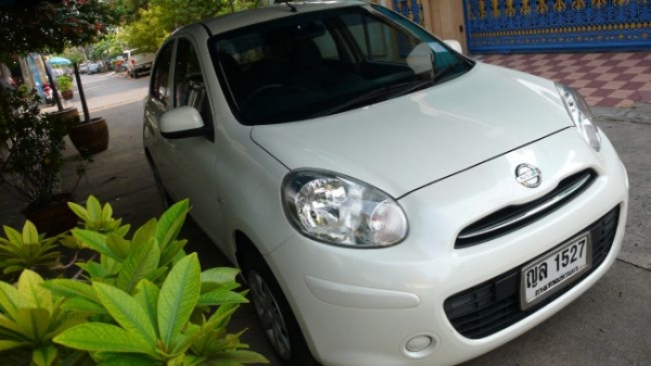 Nissan March 1.2  เกียร์ A/T ปี'2011