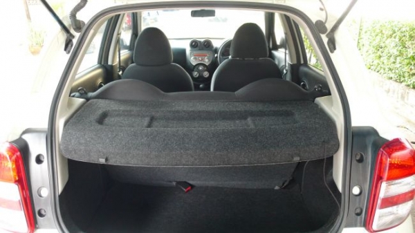 Nissan March 1.2  เกียร์ A/T ปี'2011