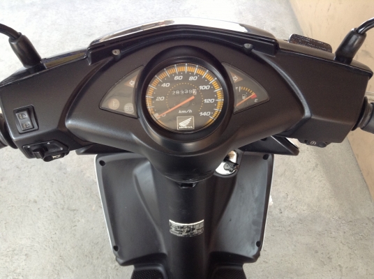 ขาย!!! ฮอนด้าคลิ๊ก รุ่นท็อปล้อแม็ก ปี50 รถเครื่องดีคับ ทะเบียนครบ ภาษีไม่หมด