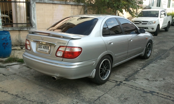 ืืnissan sunny neo 1.6 gl เบาะหนัง