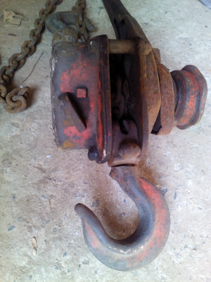 รอกโซ่คันโยกตราช้าง1.5ตันสภาพพร้อมใช้