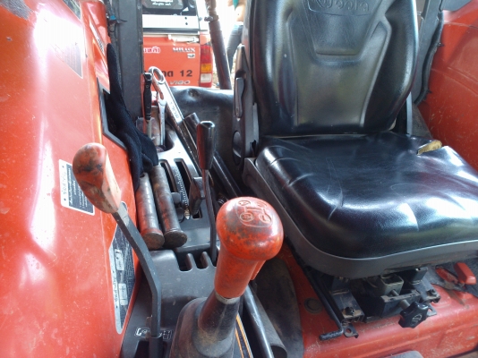 ขายรถไถ คูโบต้า M95 ชั่วโมงการทำงาน4800 กว่าๆ ขายรถไถ คูโบต้า M95 ชั่วโมงการทำงาน4800 กว่าๆ