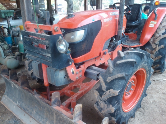 ขายรถไถ คูโบต้า M95  ชั่วโมงการทำงาน4800 กว่าๆ