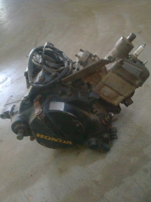 เครื่อง crm 50 ราคาต่อรองได้เครื่องยันลงแต่ยกใส่บีทอยู่ครับเลยยกลง