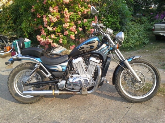 ขาย Suzuki Intruder 750 ทะเบียนแท้ ไม่ขาดต่อ พร้อมโอน