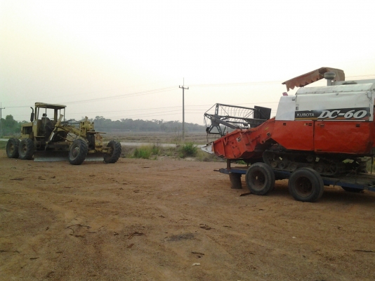 หันหน้าเข้าหากัน จะเหลืองหรือแดง ก็ไทยด้วยกันครับ อย่าทะเลาะกันเลย ขายรถเกรด รถเกียว DC60 คันละ248000 หันหน้าเข้าหากัน จะเหลืองหรือแดง ก็ไทยด้วยกันครับ อย่าทะเลาะกันเลย ขายรถเกรด รถเกียว DC60 คันละ248000