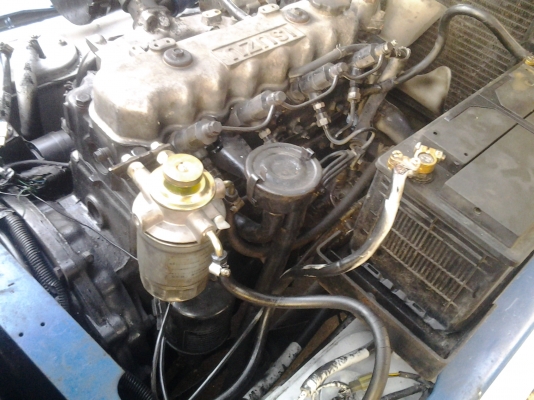 ขายครับแย๊คนำ้มันโซล่าร์ ของอีซูสุเอาไปใสเครื่องอะไรก็ได้ครับของใหม่มีจำนวนมากครับตัละ 50 บาท ครับส่งได้ทั่วประเทศครับซื่อหลายตัวลดให้อีกครับเป็นมิเนียมของใหม่ไม่รวมกลองนํ้า(ของนิสสันมีครับ)