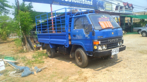 โตโยต้า บียู ๖๑ เครื่อง ๘๘ แรง มีทะเบียนครบ