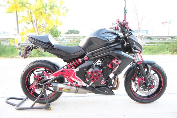 ขาย Kawasaki ER 650 ABS รุ่นปี 2013แต่งล้นๆ  ทะเบียนพร้อม