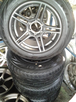 ขายล้อ MR5 ขอบ 18 พร้อมยาง 265-60-18 สวยงามมาก หน้า 9 ออฟ 24 หลัง 10 ออฟ 20 ยกชุด 26,000 บาท