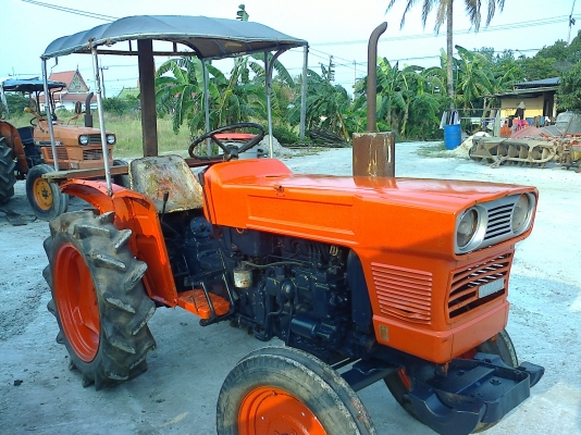ขาย KUBOTA ZL2000 สภาพพร้อมใช้งาน 3สูบ 20แรงม้า ขาย KUBOTA ZL2000 สภาพพร้อมใช้งาน 3สูบ 20แรงม้า
