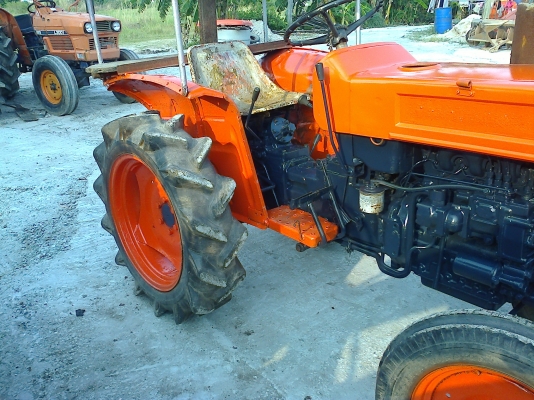 ขาย KUBOTA ZL2000 สภาพพร้อมใช้งาน 3สูบ 20แรงม้า