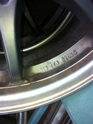 ขาย แม็ก 3วง 2900  ปลดวันนี้ก่อนสงการณ์ 2500 มาก่อนเอาไ