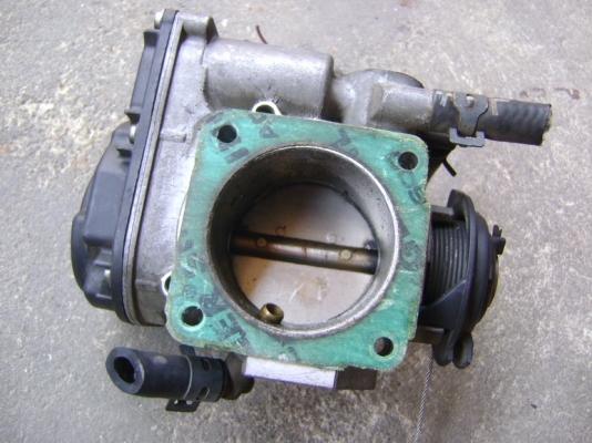 ปีกผีเสื้อ (ลิ้นเร่ง) โฟลค์ พาสสาท B4