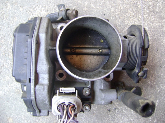 ปีกผีเสื้อ (ลิ้นเร่ง) โฟลค์ พาสสาท B4