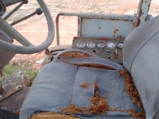 (ขายแล้วค่ะ ไป จ.นครราชศรีมา ช่าง อาทิตย์)รถเกรดถนน อีห้อ มิซูมิชิ G M   400   เจ้าของเลิกกิจการ  เล่มทะเบียนพร้อม