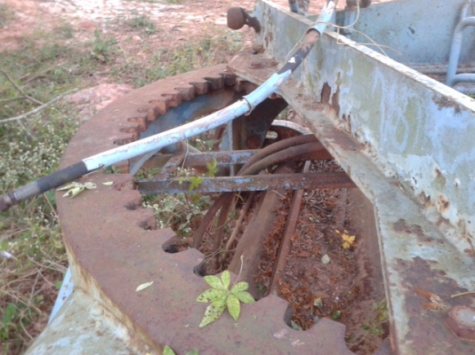 (ขายแล้วค่ะ ไป จ.นครราชศรีมา ช่าง อาทิตย์)รถเกรดถนน อีห้อ มิซูมิชิ G M   400   เจ้าของเลิกกิจการ  เล่มทะเบียนพร้อม