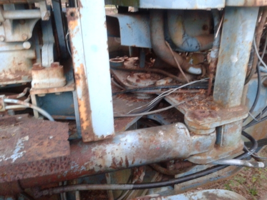 (ขายแล้วค่ะ ไป จ.นครราชศรีมา ช่าง อาทิตย์)รถเกรดถนน อีห้อ มิซูมิชิ G M   400   เจ้าของเลิกกิจการ  เล่มทะเบียนพร้อม