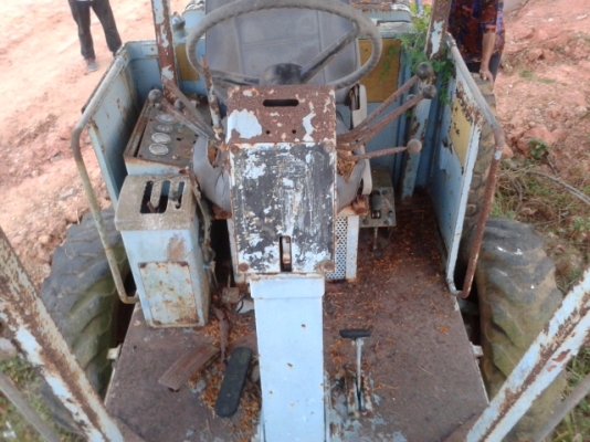 (ขายแล้วค่ะ ไป จ.นครราชศรีมา ช่าง อาทิตย์)รถเกรดถนน อีห้อ มิซูมิชิ G M   400   เจ้าของเลิกกิจการ  เล่มทะเบียนพร้อม