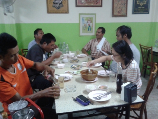 (ขายแล้วค่ะ ไป จ.นครราชศรีมา ช่าง อาทิตย์)รถเกรดถนน อีห้อ มิซูมิชิ G M   400   เจ้าของเลิกกิจการ  เล่มทะเบียนพร้อม