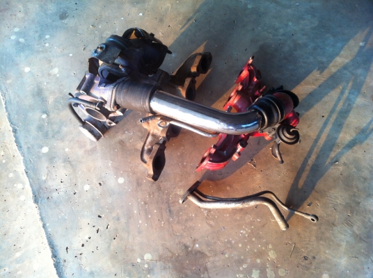 ชุดเทอร์โบ เป็นเทอร์โบ โตโยต้า 2L HERO เขาไอดี ไอเสีย อุปกรณ์ครบ แน่นๆ