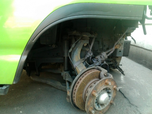 ขายหัวเก๋งติดแแชชซีพร้อมช่วงล่างด้านหน้าทั้งหมด ครับ