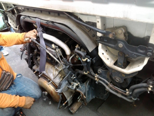 ขายหัวเก๋งติดแแชชซีพร้อมช่วงล่างด้านหน้าทั้งหมด ครับ