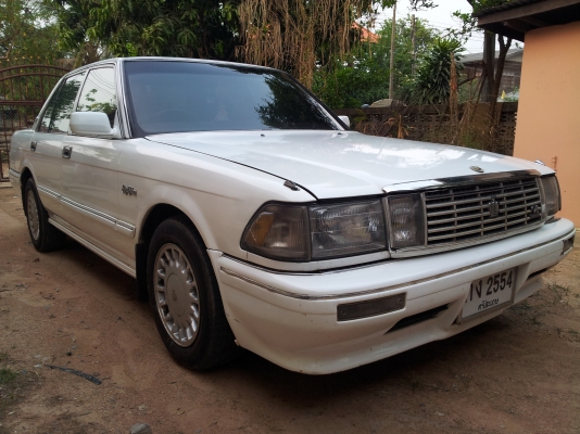 ขาย crown เดิมๆ สวยๆ พร้อมใช้งานครับ โทรมาตอนนี้เอาไปเลย 74,000 ราคาเท่าทุน ต้องการใช้เงินครับ