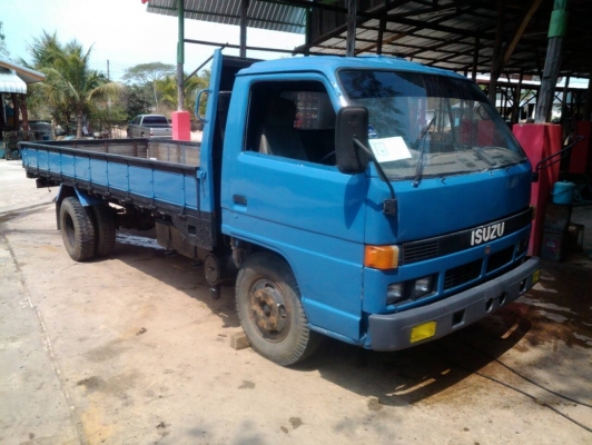 Isuzu ยาว5เมตรเครื่อง110แรง รถเครื่องดีแชชซีสวยพร้อมใช้งานครับตัดสด290,000